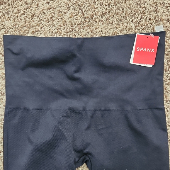 SPANX Black High-Waisted Leggings - Picture 3 of 5